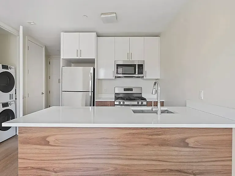 521 W 134th St #2A — Photo 4