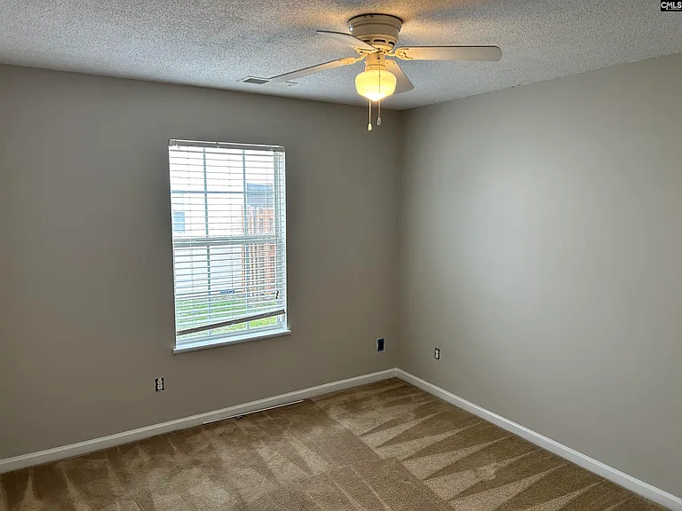 415 Dahoon Dr — Photo 32