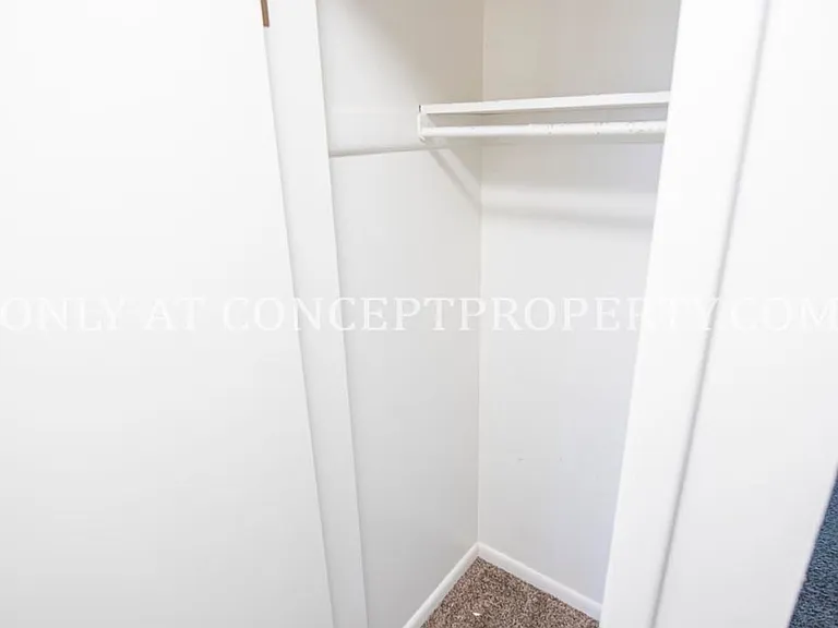 425 E 3rd Ave — Photo 26