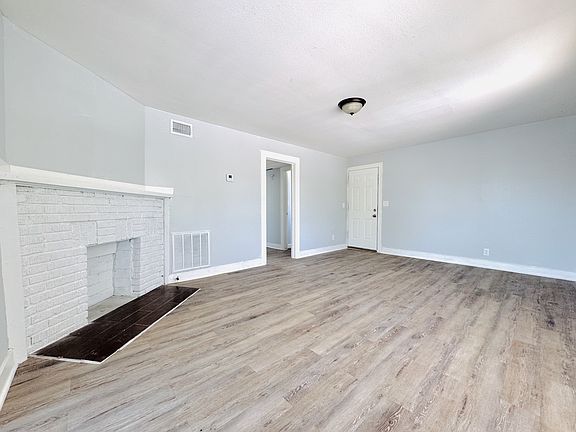3rd image of 413 E Madison Ave #2