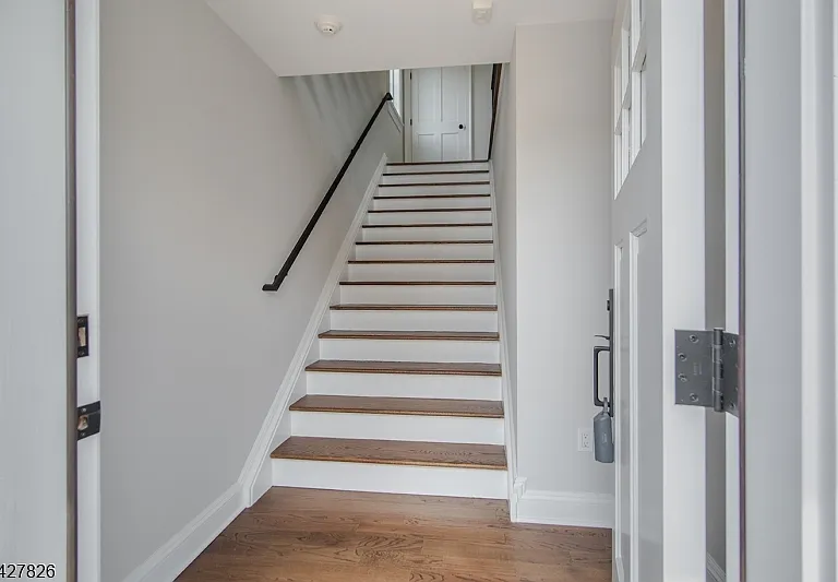 113 Washington St #A — Photo 3