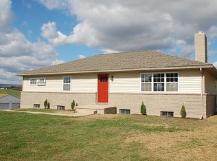 407 Green Spring Rd, Newville, PA 17241