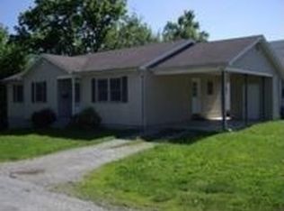 507 S Church St, Waterloo, IL 62298