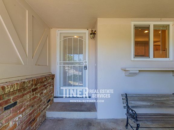3rd image of 5710 Loma Linda Ct