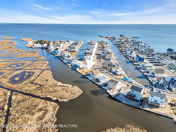 2nd image of 246 N Bay Drive