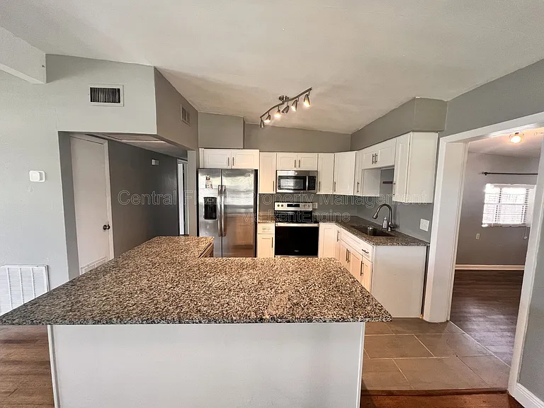 722 Baltimore Dr — Photo 12