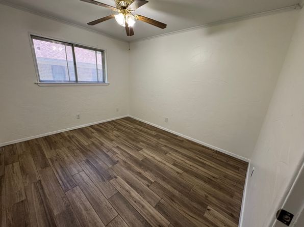 1009 Imperial Dr