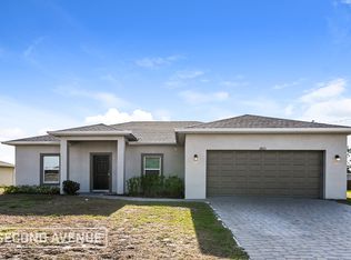 2923 NE 2nd Pl, Cape Coral, FL 33909