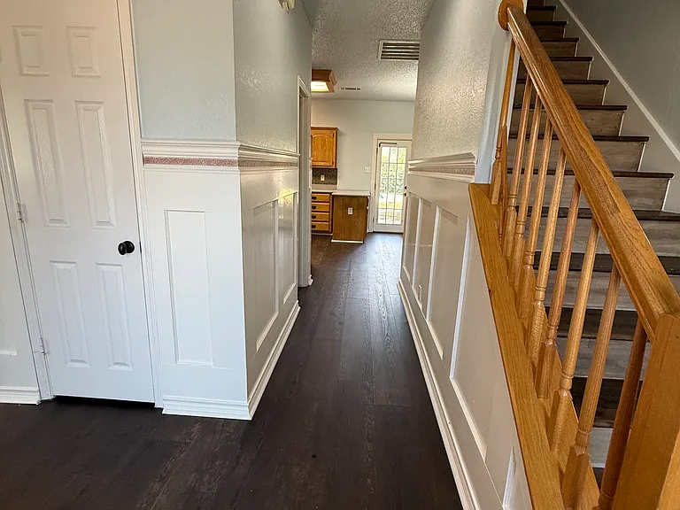 222 Glen Ridge Dr — Photo 3