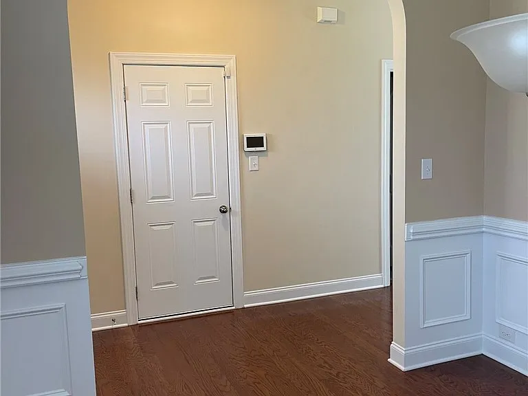 3537 Dunkirk Ct — Photo 3