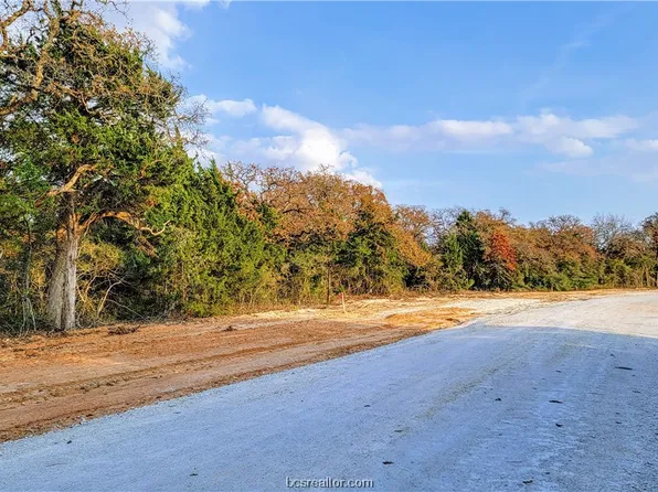 33 Yorkshire Trl, Franklin, TX 77856