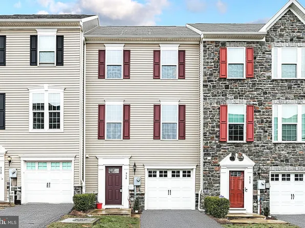934 Brechin Ln, York, PA 17403