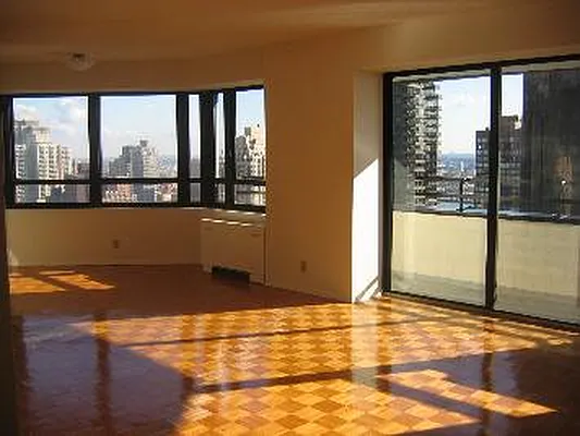 Rented by Corcoran | media 71