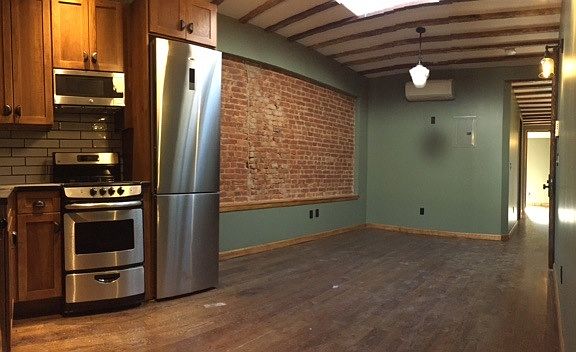 3rd image of 194 Montrose Ave #D1