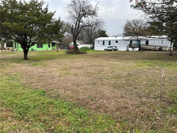 Vincent St, Bryan, TX 77803