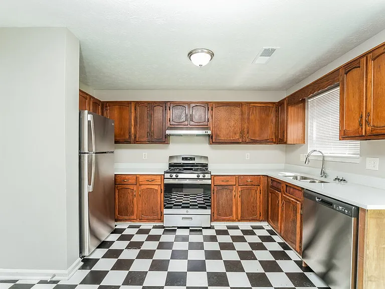 6164 Saint Christophers Ct — Photo 8