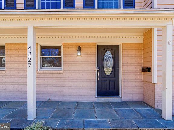 3rd image of 4227 Holborn Ave