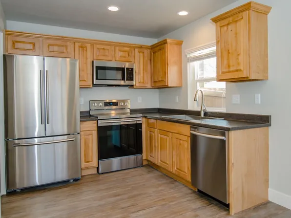 922 N Garfield Ave #B104, Loveland, CO 80537