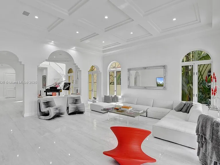 1516 Island Blvd — Photo 30