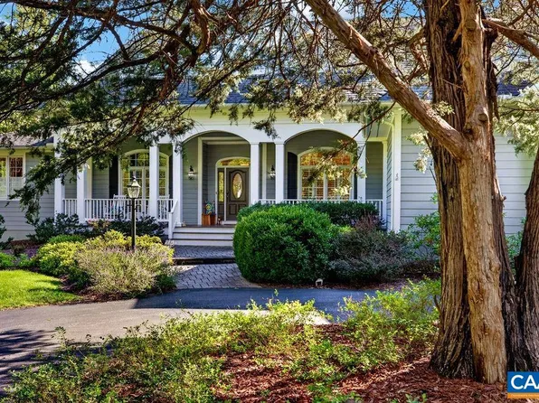 540 Cedar Meadow Dr, Nellysford, VA 22958