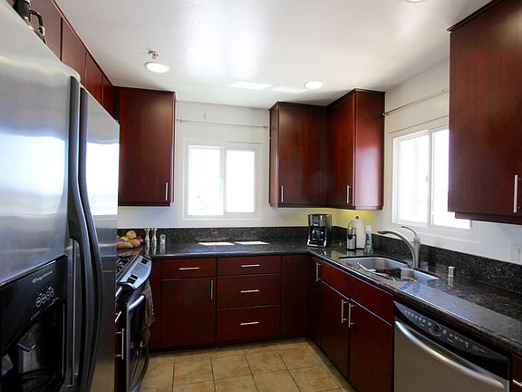 3rd image of 1150 21st St. #20