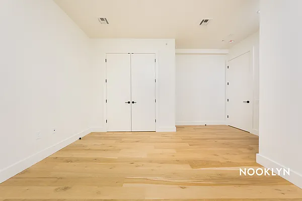Rented by Nooklyn NYC LLC | media 63