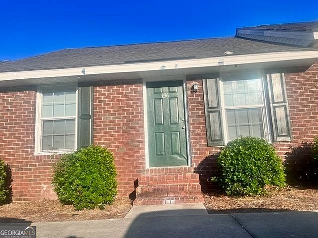 1st image of 230 Lanier Dr #136