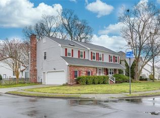 18 Jayne Lee Dr, Hampton, VA 23664