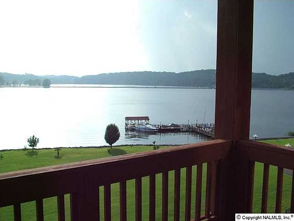 3rd image of 7054 Val Monte Dr