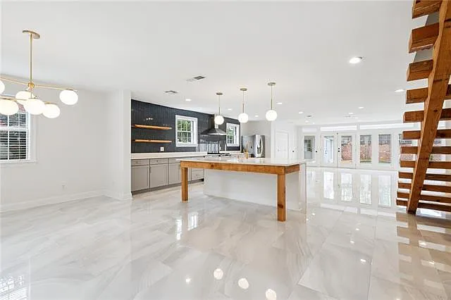 5537 Cherlyn Dr — Photo 3