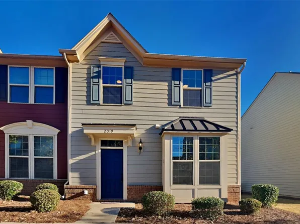 2019 Sage Park Dr, Charlotte, NC 28217
