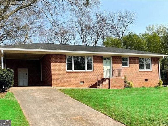 2nd image of 1804 Spring Valley Cir