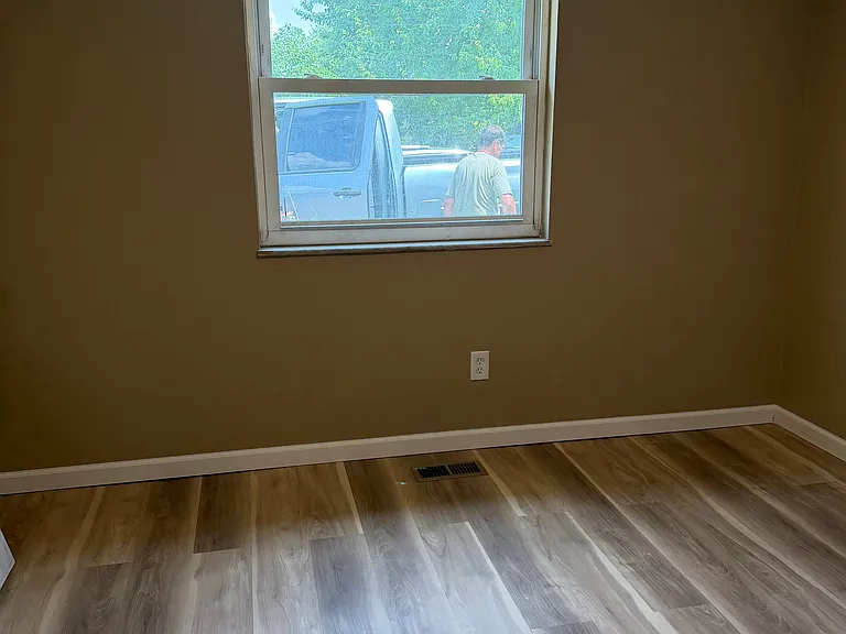 230 Orth Dr — Photo 6