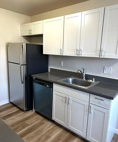 Birchwood Apartments — Photo 35