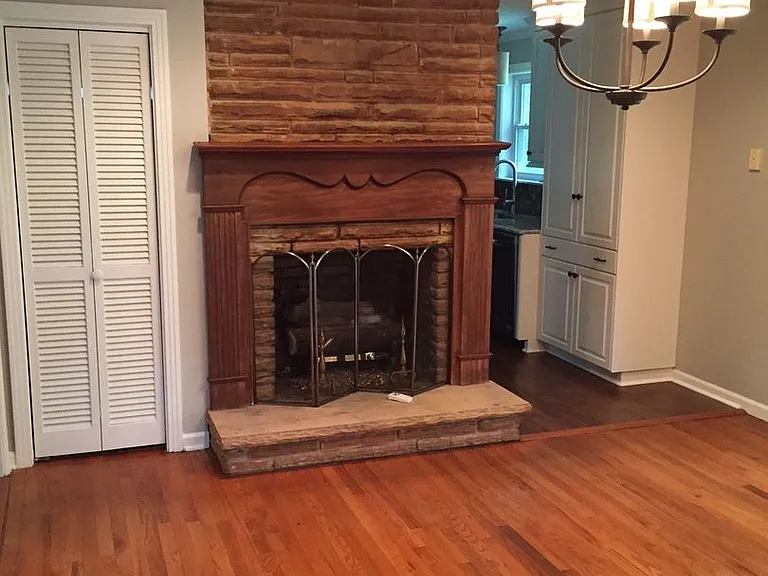 1218 W White Oak Dr — Photo 5