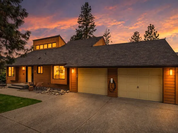 2020 Bennett Rd, Kelowna, BC V1V 2C1