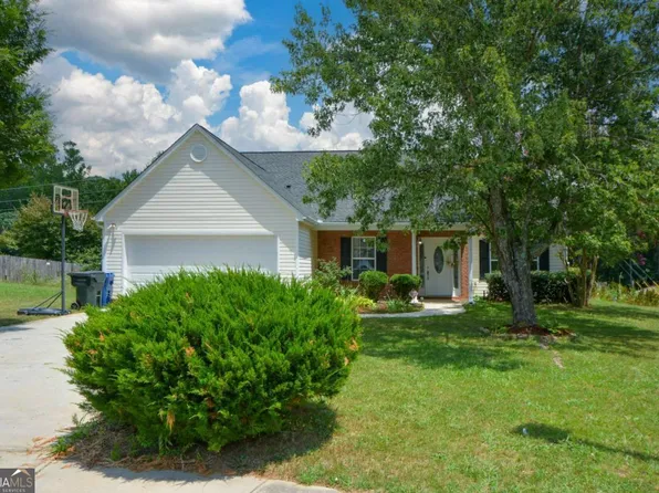 1320 Webb Farm Ln, Loganville, GA 30052