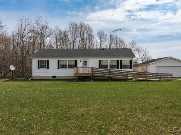 4291 Waldron Rd, North Adams, MI 49262