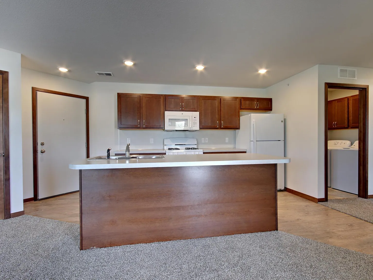Blendon Dr, Hudsonville — Photo 3