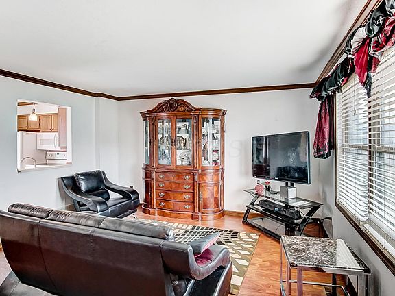 2nd image of 4160 Aruba Dr