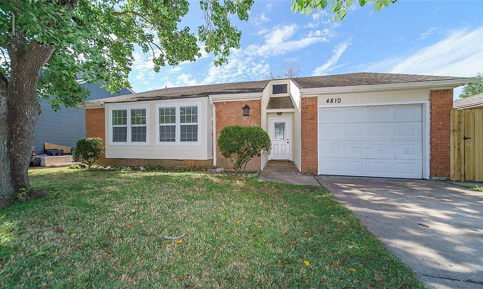 1st image of 4810 Caranchua Reef St