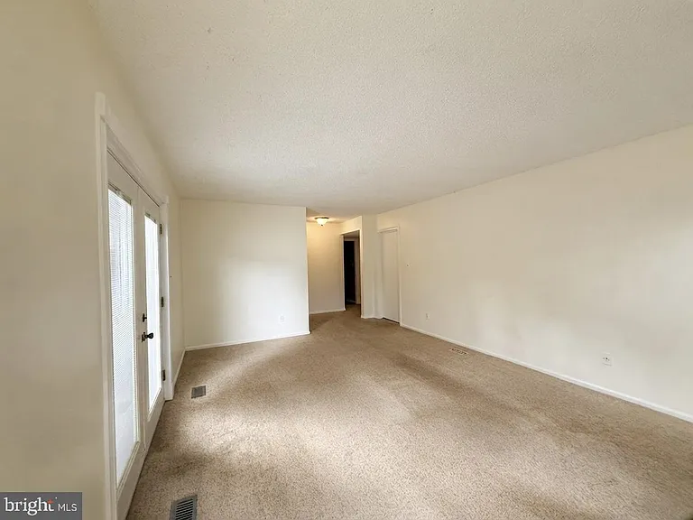 5 Hunters Ct — Photo 8