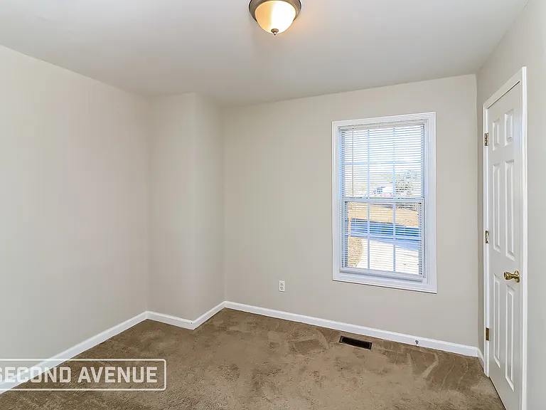 58 Southwind Dr — Photo 15