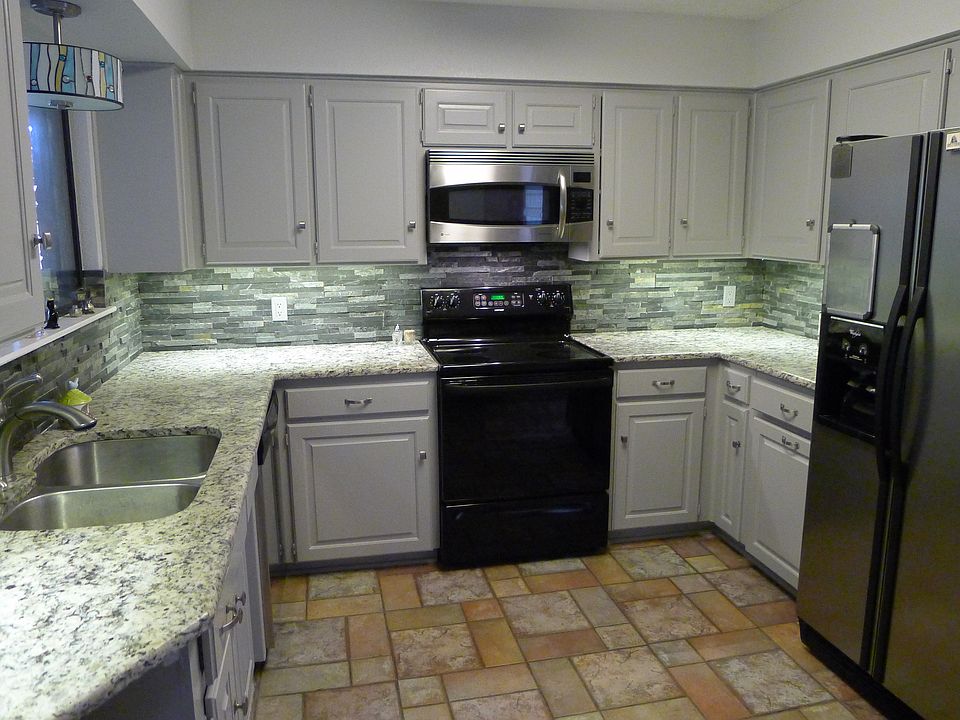 1st image of 1117 Woodvale Dr