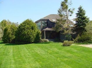 799 Halsey Ln, Water Mill, NY 11976