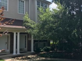 33 E Illinois Ave, Palatine, IL 60067