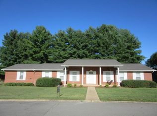 715 Ridgefield Rd, Elizabethton, TN 37643