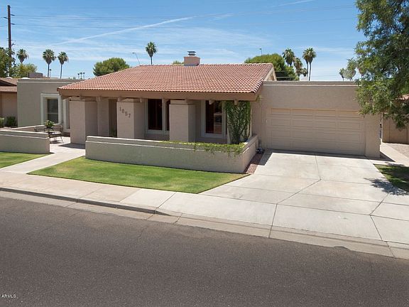 2nd image of 1857 W Naranja Ave