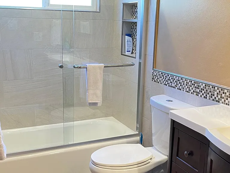 3147 Kermath Dr — Photo 8