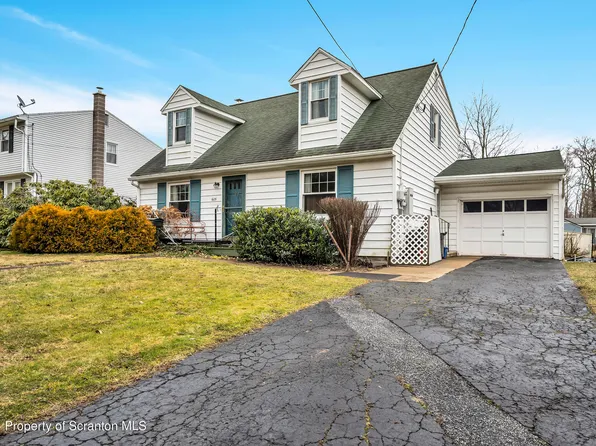 605 Greenwood Ave, Clarks Summit, PA 18411